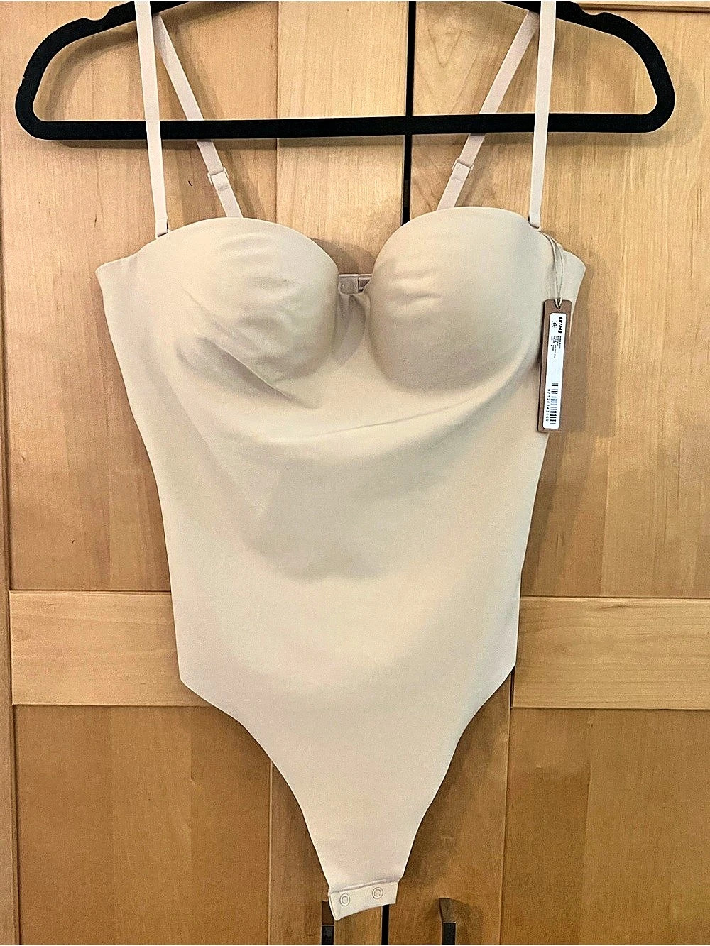 SKIMS Body Underwire Thong Bodysuit Shapewear Bodysuit in Clay